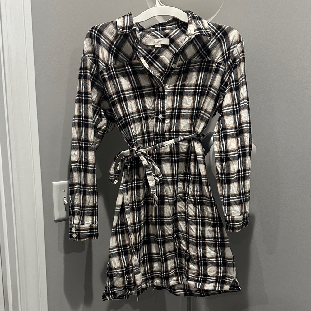 LOFT Black and White Plaid Long Sleeve Dress
